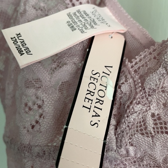 Lingerie - Picture 3 of 5